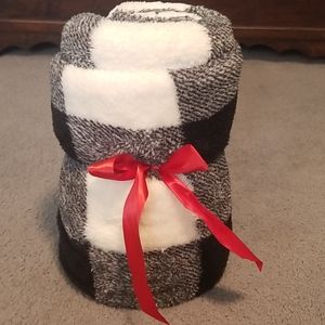 Fuzzy Blanket NWT